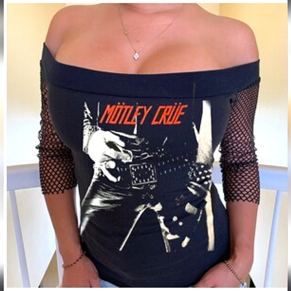 Black Off-Shoulder Motley Crüe Top - Picture 1 of 6